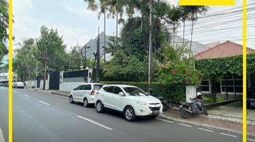 Gambar 1 Jalan Ki mangunsarkoro Menteng