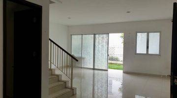 Gambar 1 Dijual  Rumah Semi Furnished 4 Kamar Tidur  di Cluster Palm Spring, Cakung