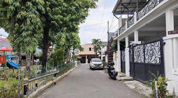 Gambar 5 Rumah Hoek Komplek Buaran Indah Duren Sawit Jakarta Timur