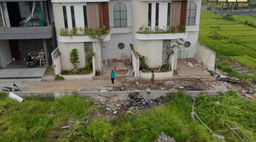 Gambar 4 Dijual Villa Dekat Dengan Luna Beach Club