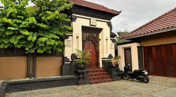 Gambar 5 Modern Classic Vila Bali