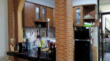 dapur rumah bagus unfurnished di villa