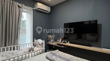 kamar tidur rumah semi furnished di regency
