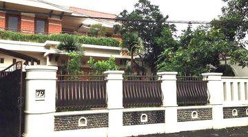 Gambar 4 Beautiful Classic House With Garden Pool In Kemang Area