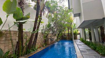 Gambar 2 Modern Tropical House 2 Storeys With Pool In Cilandak Area