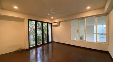 Gambar 5 Beautiful Modern Cozy House With Pool In Cilandak Area