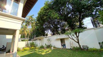 Gambar 5 Modern Tropical Nice House In Housing With Pool In Kemang Area