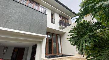 Gambar 1 Modern Tropical House 2 Storeys With Pool In Cilandak Area