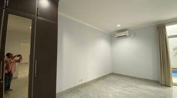 Gambar 2 Moder House 2 Storeys With Pool In Pondok Indah Area