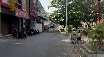 Gambar 2 Ruko Seturan Shopping Arcade Babarsari Yogyakarta 3 Lantai Shm