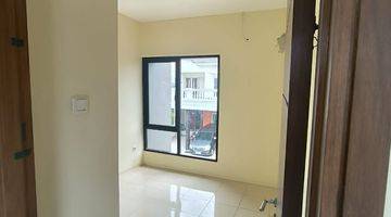 Gambar 5 Rumah Deltamas Cikarang Cluster Fresno 2 Lt Rp. 55 Jt Tahun