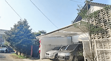 garasi/carport rumah scandinavian modern di cilandak