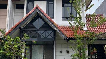 Gambar 1 Dijual Rumah 2 Lantai Siap Huni Semi Furnished