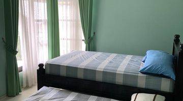 kamar tidur dijual rumah minimalis modern, resort