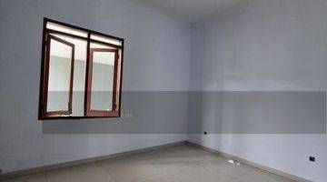 foto lainnya rumah baru minimalis modern, di