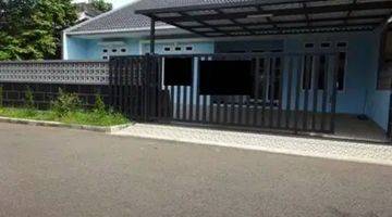 tampak depan dijual rumah baru siap huni,