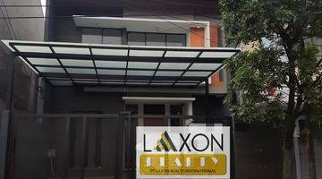 tampak depan dijual rumah minimalis modern 2