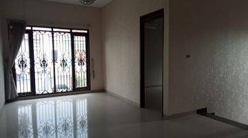 ruang tamu dijual rumah mewah, komplek batununggal,