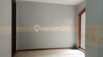 ruang keluarga di jual cepat.. rumah siap