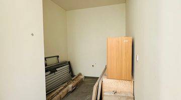 Gambar 5 Rumah 3 Lantai Ukuran 7x12,5 Puri 11 Bagus Unfurnished SHM Bagus 