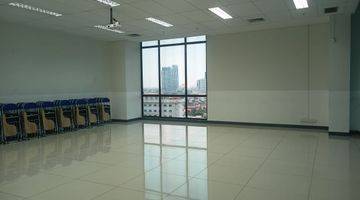 Gambar 1 Disewakan Ruang Kantor Semi Furnished Luasan 82 Meter Persegi 