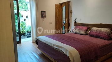 kamar tidur villa semi furnished murah nusa
