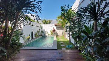 Gambar 1 Villa modern furnished di Semer kerobokan Bali