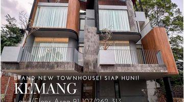 Gambar 1 Townhouse Kemang 3 Lantai Minimalis Modern And Iconic