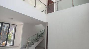 Gambar 3 Rumah Sudut Modern 2 Lantai Shm Baru Sektor 9 Bintaro Jaya 