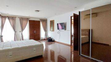 Gambar 1 Rumah 2 Lantai Bagus Semi Furnished di Pejaten, Jakarta Selatan