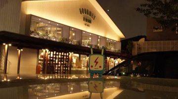 tampak depan tanah dan bangunan di kemang