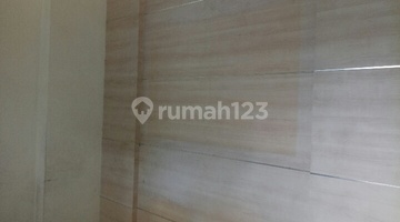 Gambar 4 Ruko 4 Lantai Pada Area Bisnis dan Perkantoran Kebayoran Baru Jakarta