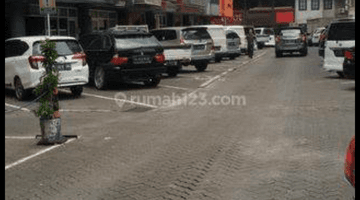 Gambar 2 Ruang Kantor Satu Lantai (70m2) Grand Wijaya Kebayoran Baru Jakarta Selatan
