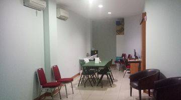 Gambar 1  Ruang Kantor pada Ruko Grand Wijaya Kebayoran Baru