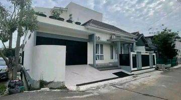 Gambar 1 Rumah Keren Mewah 2 lt Jalan Cakrawala Gisikdrono Semarang Kota 