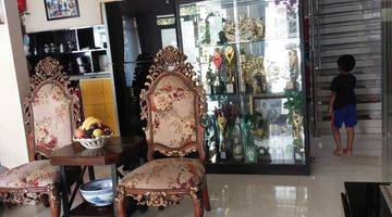 ruang keluarga dekat kiara artha park, rumah