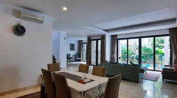 Gambar 1 TURUN HARGA Town House Nice Design Daerah Kemang