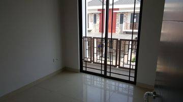 kamar tidur dijual 6x18 rumah dua lantai