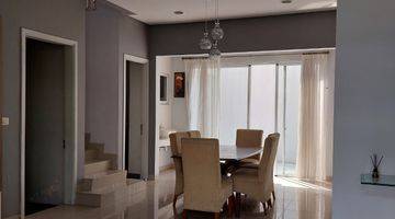 foto lainnya dijual rumah dua lantai furnish