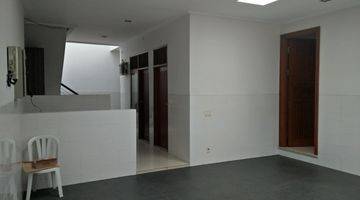 Gambar 2 Modern Comfort House At Simprug, South Jakarta Is Available Now