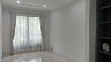 Gambar 4 Modern Comfort House At Simprug, South Jakarta Is Available Now