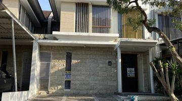 Gambar 2 Rumah Kontrakan 2 Lantai Bagus Semi Furnished di Citraland Green Hill, Surabaya