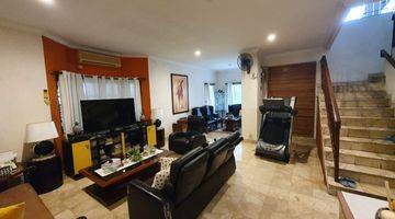Gambar 3 Rumah dalam  Town House lokasi Pejaten sangat strategis
