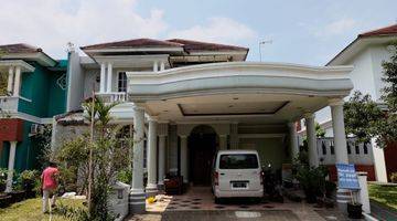 Gambar 1 Di Jual rumah Dekat Pintu Tol Di kotawisata cibubur Semi Furnished