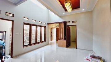 ruang keluarga rumah mewah 2 lt baru