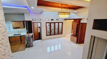 ruang keluarga rumah mewah 2 lt baru