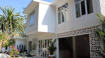 Gambar 1 For Sale On A Leasehold, A Modern Three bedroom Villa In Ungasan