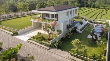 Gambar 1 Dujual Villa Modern Seaside Living In Nyanyi