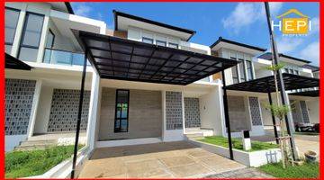 tampak depan bsb semarang,  rumah 2 lantai