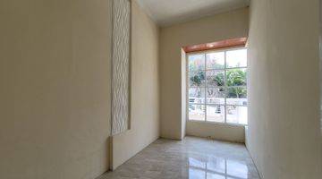 kamar tidur rumah di tanah mas semarang